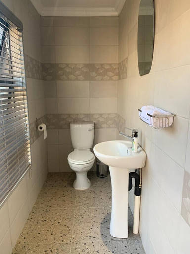 Bathroom, The Hill Hotel and Conference Centre, Vhembe
