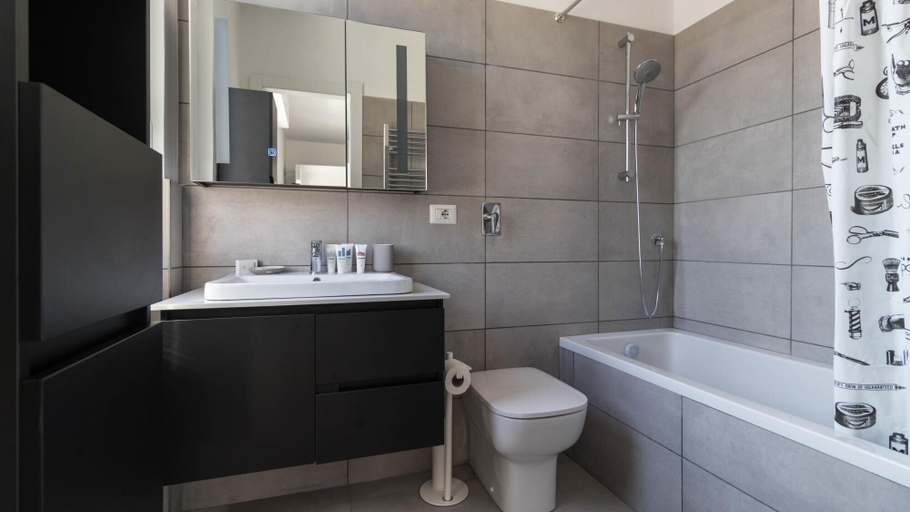 Bathroom 5, Italianway Comfort - Boiardo 27, Milano