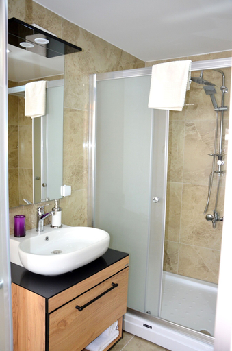 Bathroom 3, Palmera Old City, Fatih