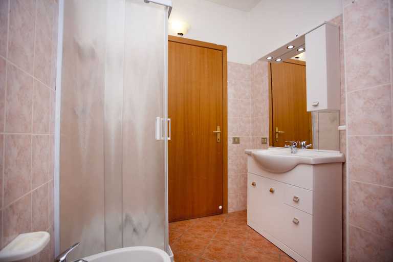 Bathroom 2, SVS - Residence Straulas, Nuoro