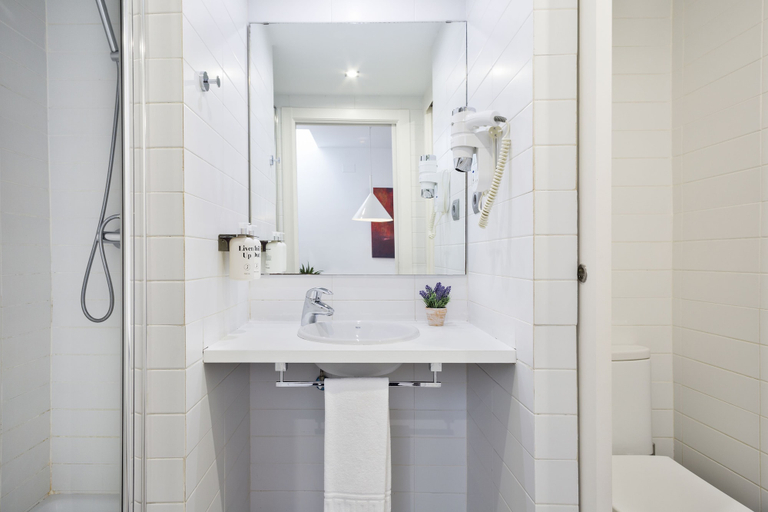 Bathroom 5, Sitges Group Blue and White, Barcelona