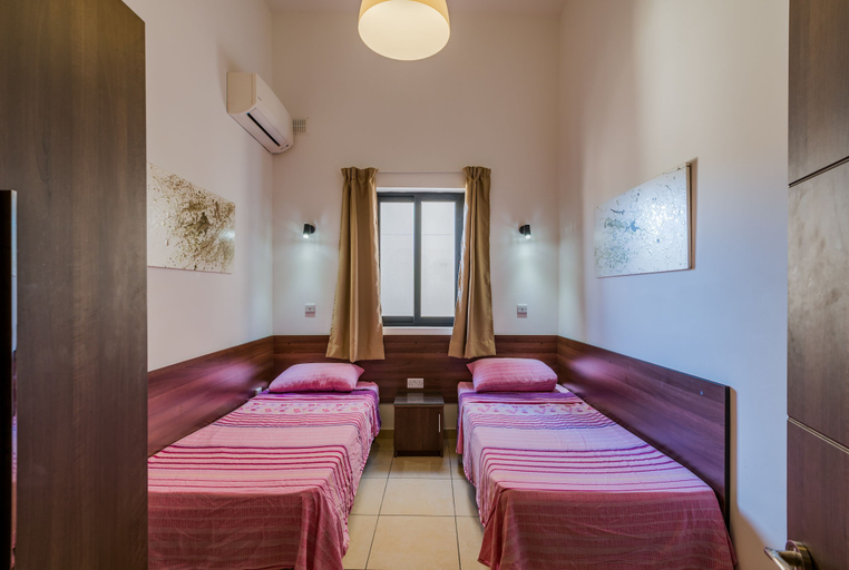 Bedroom 3, Blue Harbour 4 Seafront apartment by Getaways Malta, Saint Paul's Bay