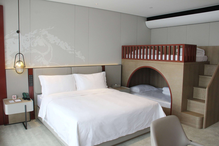 Bedroom 2, Ramada By Wyndham Xiangyang Xiangcheng, Xiangfan