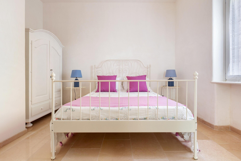 Room 4, 2196 L`angolo di Dora by Barbarhouse, Brindisi