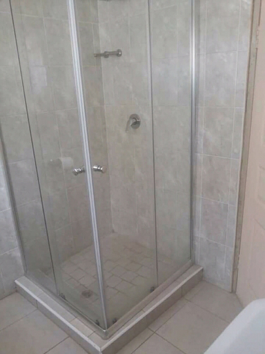Bathroom 3, Minachi Exclusive Lodge, Lusaka