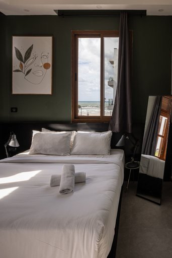 Bedroom 2, Residence Suites Hotel