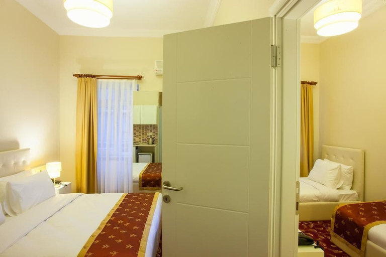 Bedroom 3, Istanburg Efes Hotel, Beyoğlu