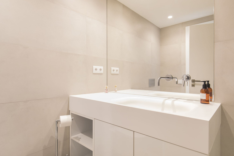 Bathroom 3, Luxurious Seaview Apartment in Estoril, Cascais
