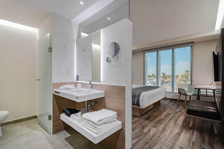 Bathroom 3, City Express Plus by Marriott Mexicali, Mexicali