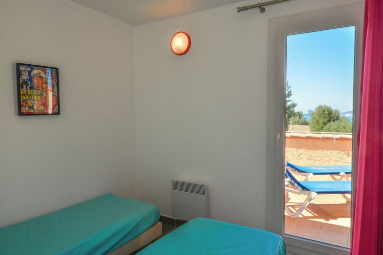Bedroom 2, VVF Résidence Saint-Cyr-sur-Mer, Var