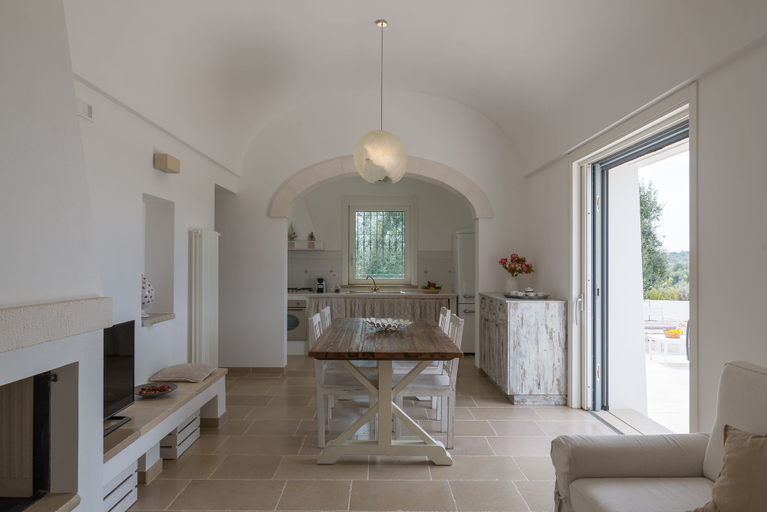 In-room dining 3, Villa degli Ulivi by Wonderful Italy, Brindisi