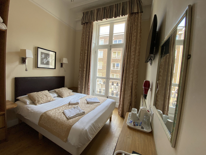 Bedroom 3, Belvedere Hotel, London