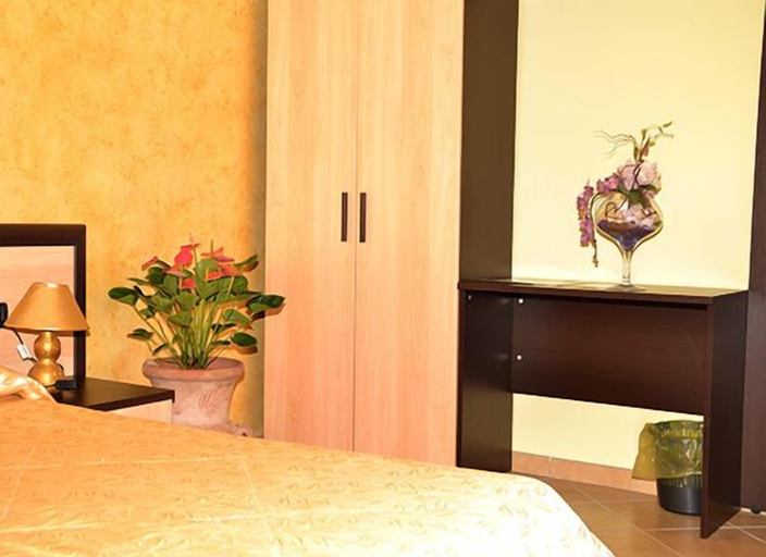 Bedroom 4, La Baia Del Lago, Viterbo