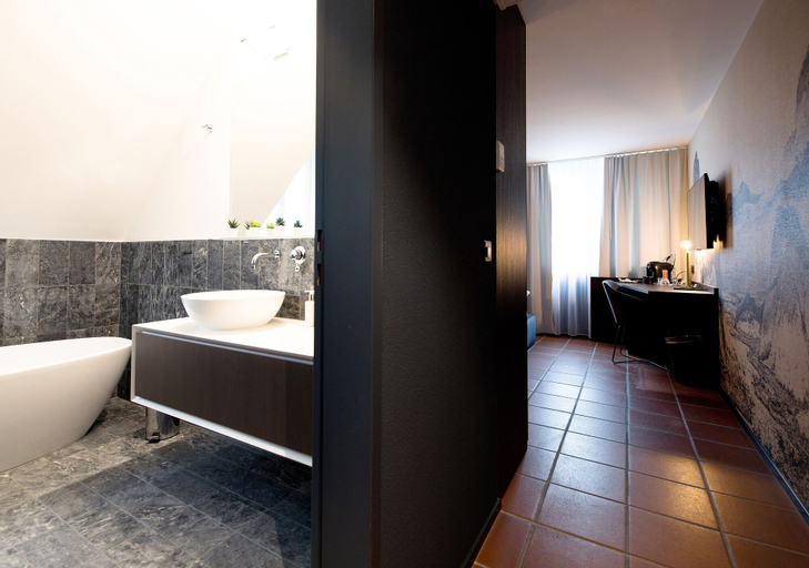 Bathroom 5