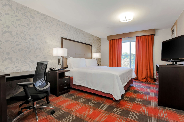 Bedroom 3, Homewood Suites Melville, Nassau