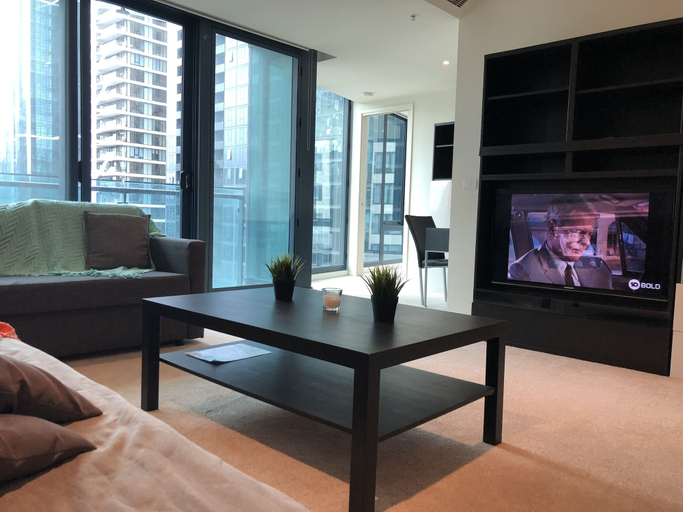 Others 5, ReadySet Apartments Southbank One, Melbourne