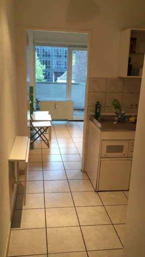 Others 3, Apartment In The City, Köln