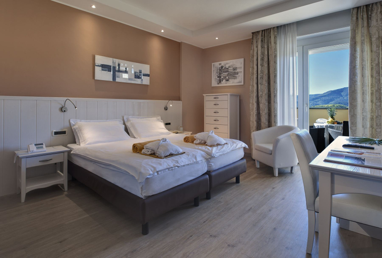 Bedroom 4, Hotel Terme Leonardo, Padua