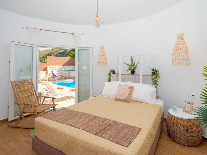 Bedroom 3, Sky, Crete