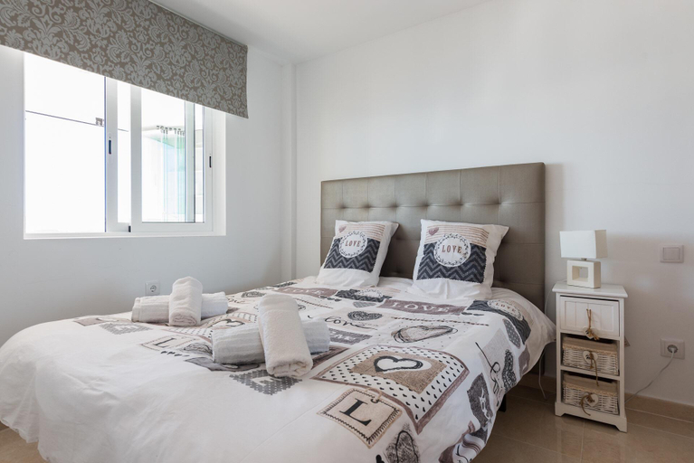 Bedroom, Entire house - 1st line top floor apartment, Alicante