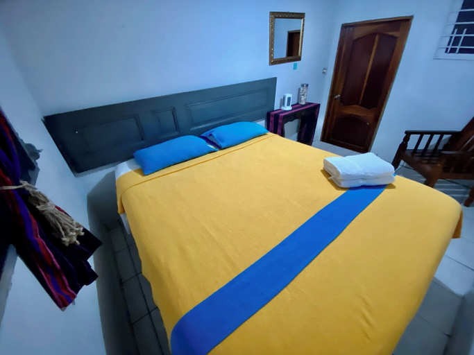 Bedroom 2, Nanda Parbat Hostal, San Rafael Cedros
