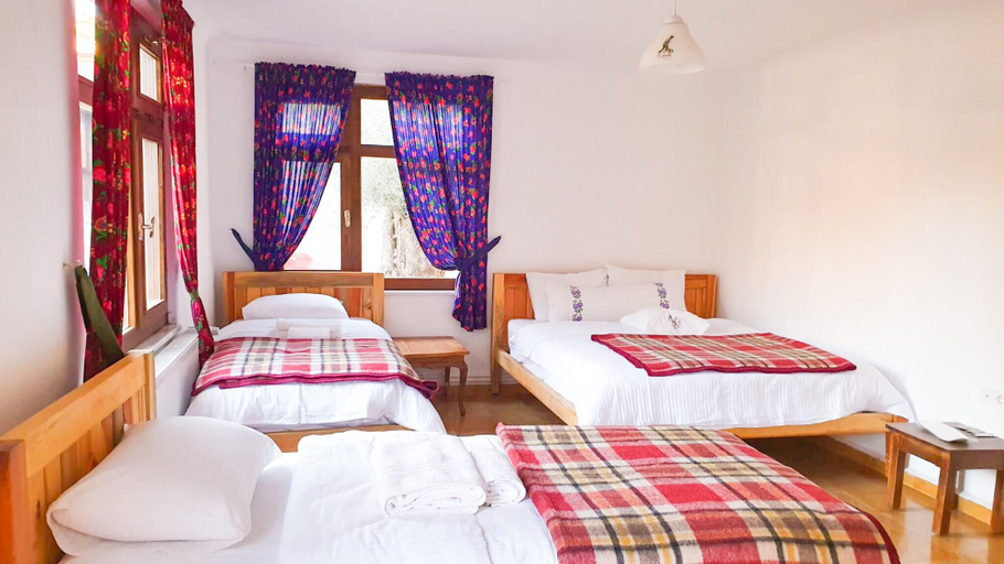 Bedroom 3, Yiva Kazdaglari, Edremit