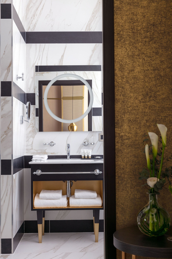 Bathroom 5, Niepce Paris Hotel, Curio Collection by Hilton, Paris