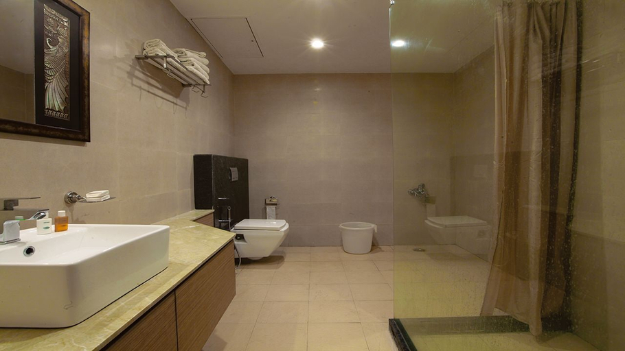 Bathroom 4, Hotel Santosh Dham, Mathura