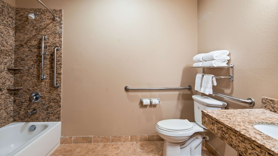 Bathroom 4, Best Western Plus Kenedy Inn, Karnes