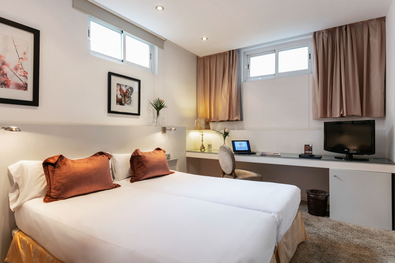 Bedroom 3, Globales Acis & Galatea, Madrid
