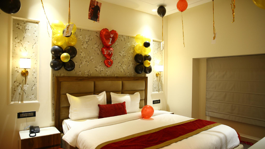 Others 3, Hotel Royal 9 , Meerut
