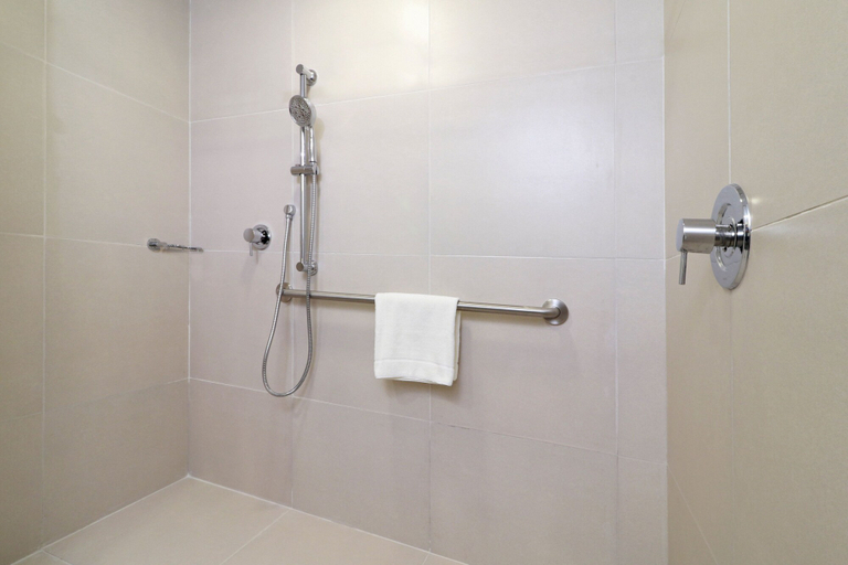 Bathroom 4, Holiday Inn Express & Suites PLAYA DEL CARMEN, Cozumel