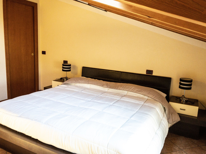 Bedroom 4, Le Finestre su Borghetto, Verona