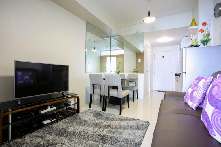 Bedroom 4, Blowing in the Wind - Lake View Apartments, Tagaytay City