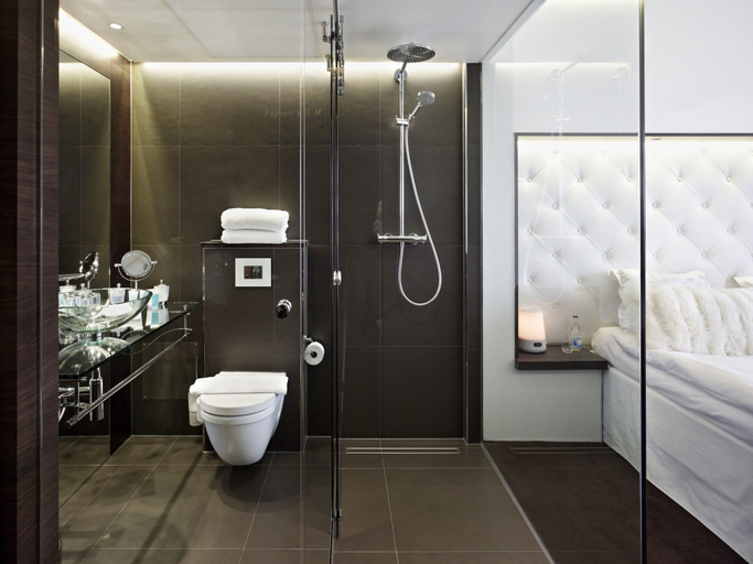 Bathroom 5, Hotel Riverton, Göteborg