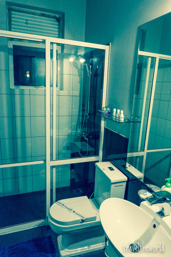 Bathroom 4, Lake View Comfort Bungalow, Nuwara Eliya