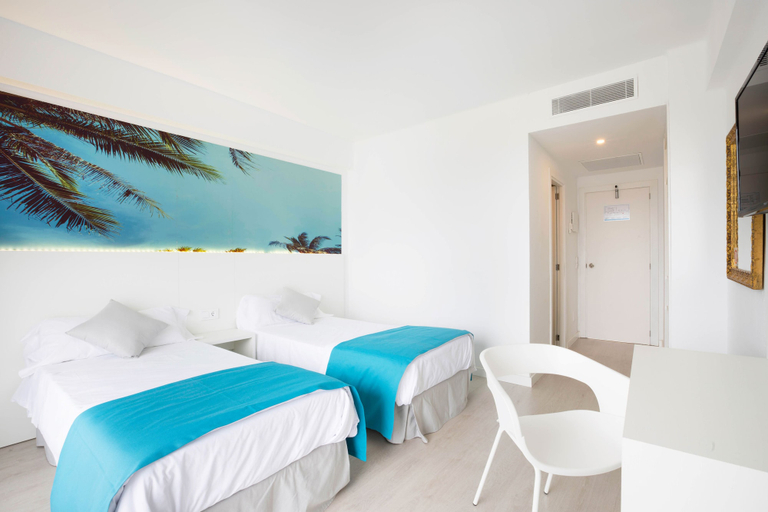 Bedroom 3, BLUESEA Arenal Tower, Baleares