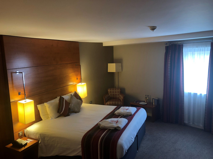 Bedroom 3, Ramada Plaza by WyndhamWrexham, Wrexham