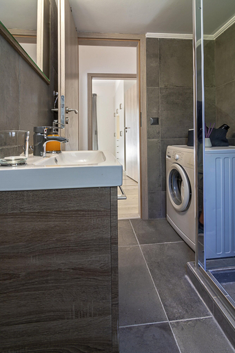 Bathroom 2, Urban Serenity Gem in Kallithea Area, Attica
