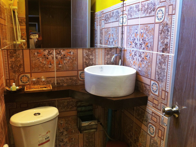 Bathroom 4, Sukkasem Homestay, Hua Hin