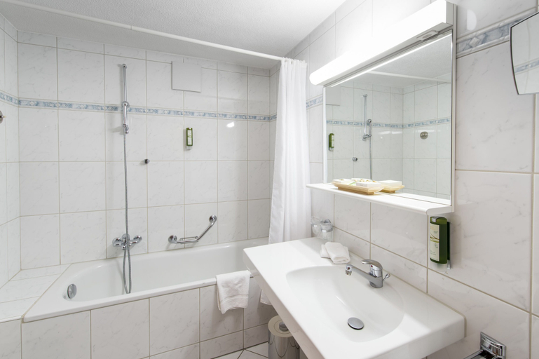 Bathroom 5, Hotel Butterfly, Visp