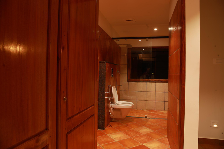Bathroom 4, Wild Saga Thekkady, Theni