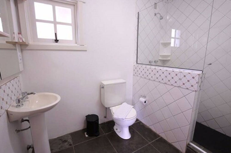 Bathroom 3, Aardvark Inn Pousada, Gramado