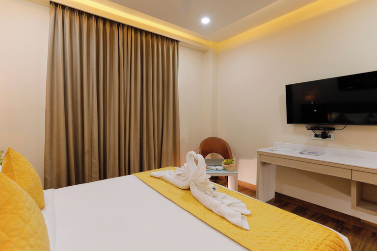 Bedroom 3, HOTEL DOLPHIN GRAND, Varanasi