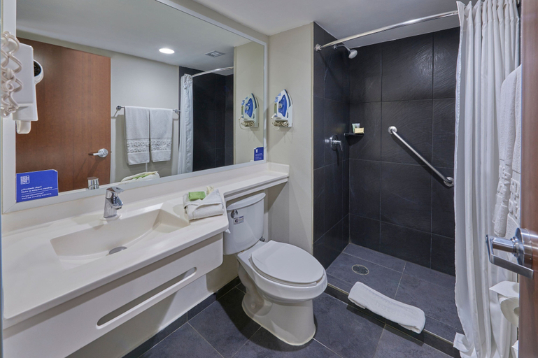 Bathroom 4, City Express by Marriott Cananea, Cananea
