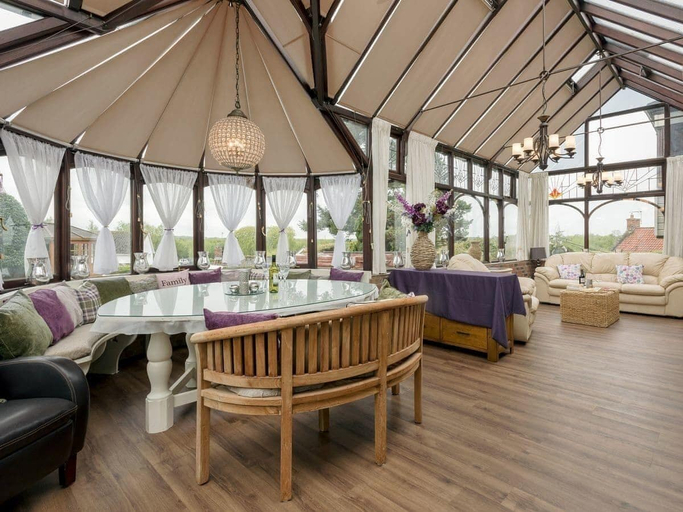 Food & Drinks, Villa Morea, Norfolk