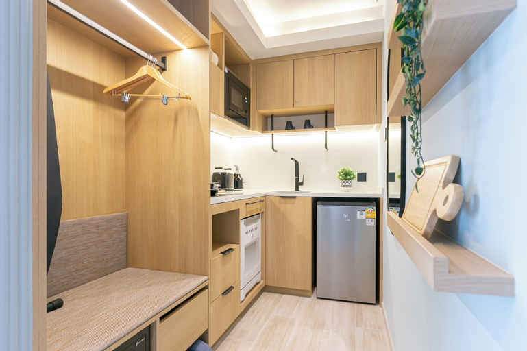 Dining Room 12
