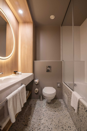 Bathroom 4, Conti Hotel, Vilniaus