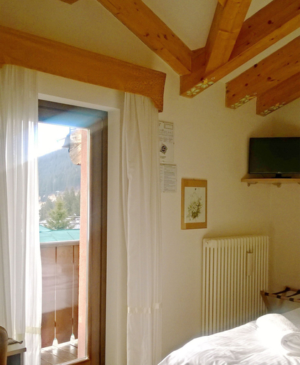 Bedroom 3, Villa Emma, Trento