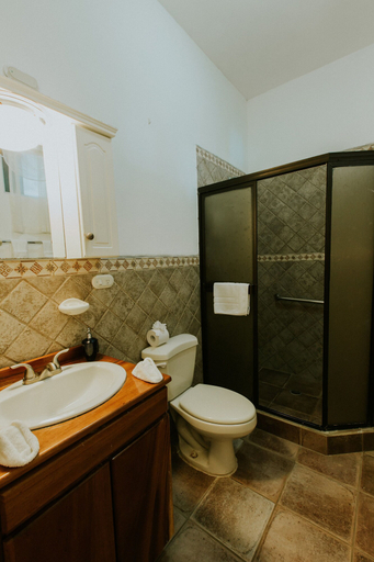 Bathroom 4, Hotel La Posada and Jungle, Aguirre
